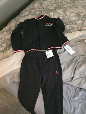 Jordan Black Kids' Sweatpants with Red Jumpman
